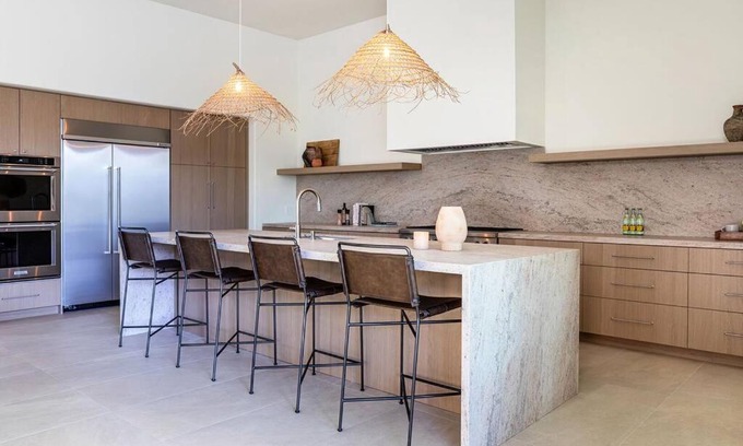 La Quinta House | Casa Agave - Chic Adobe-Style Desert Retreat #068410 5BR