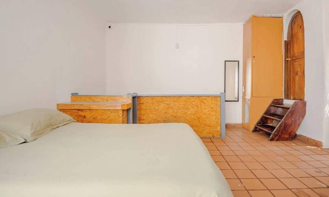 Roma Sur House | Casa Aimee - Suite B · Casa Aimee, High-up Suite