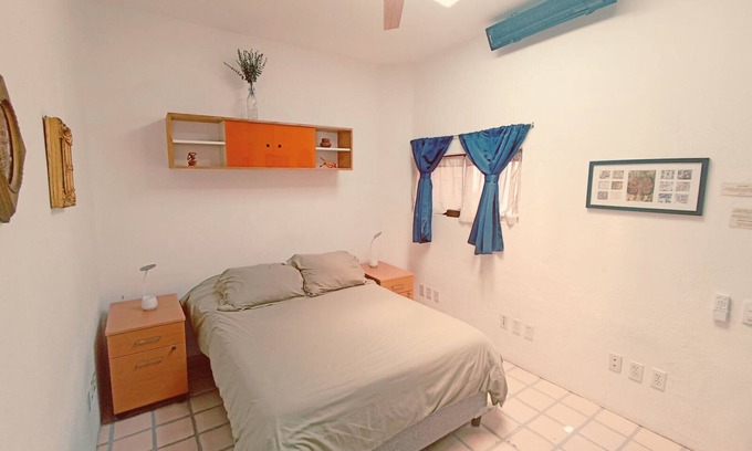 Roma Sur House | Casa Aimee - Suite C · Casa Aimee, Cosy Studio with Work Station