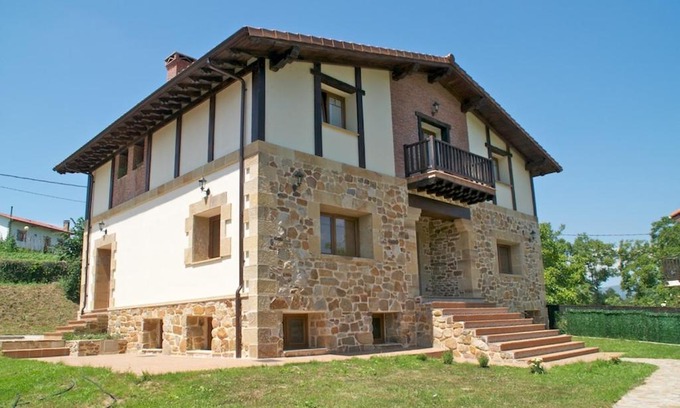 Valle de Carranza House | Casa Aingeru