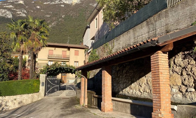 Ala Apartment | Casa alla Fontana: Wine, Art and Nature