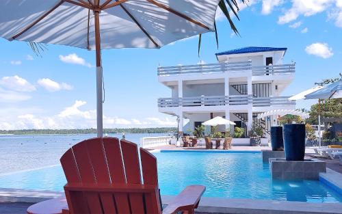 Bolinao Hotel | Casa Almarenzo Bed & Breakfast