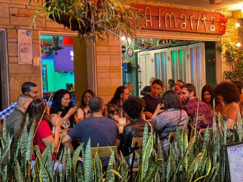 Estadio House | Casa Almarita - Hostal, Bar y Restaurante