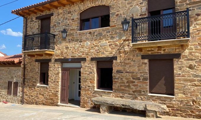 Pedredo House | Casa Amada con piscina