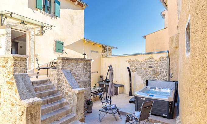 Pican House | Casa Amelia in Pican