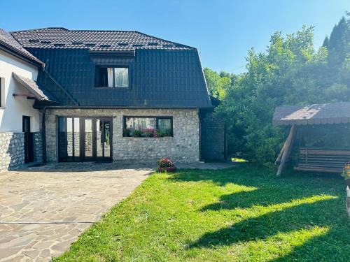Dragoslavele Villa | Casa Ana