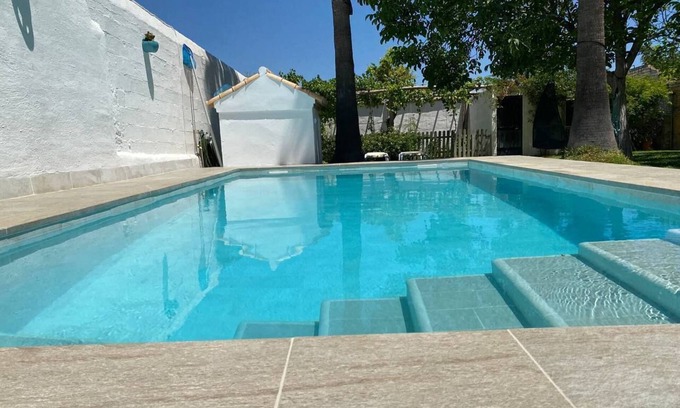 Burguillos Villa | CASA ANA: Very quiet with garden and pool to relax