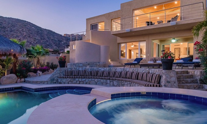 Pedregal Villa | Casa Angel: Ocean view by Pedregal—Free Breakfast + Concierge Credit