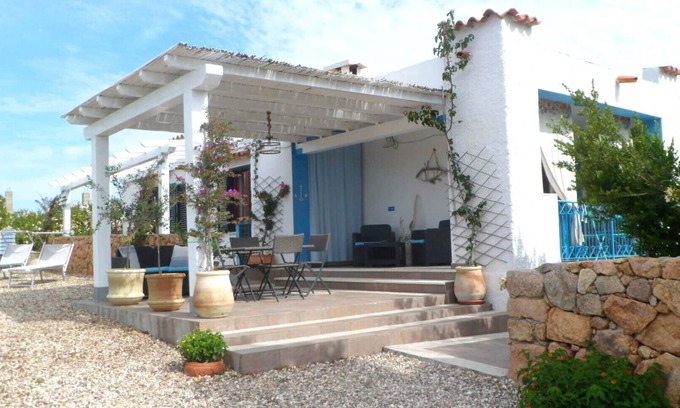 Cala Liberotto House | Casa Anna in Cala Ginepro a few steps from the sea