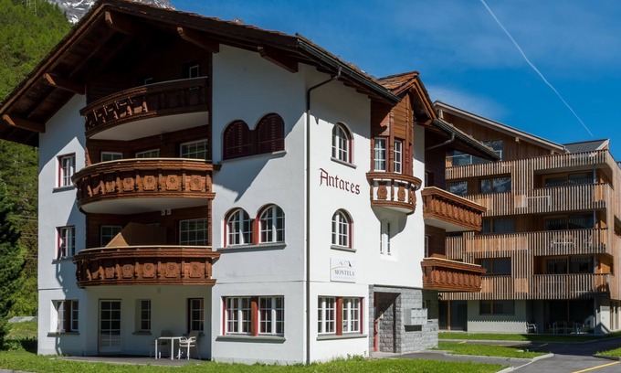 Saas Grund Apartment | Casa Antares – Montela Holiday Stay by Interhome