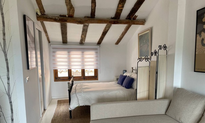 Pedro Bernardo House | Casa Arbol: Picturesque house with magnificent views