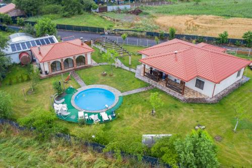 Merei Villa | Casa Arcadia 2 piscina,ciubar