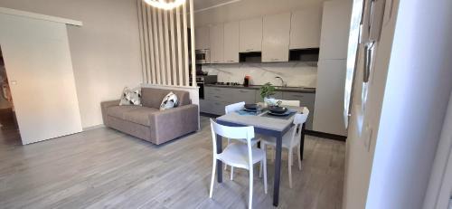 Cernusco sul Naviglio Apartment | Casa Aria