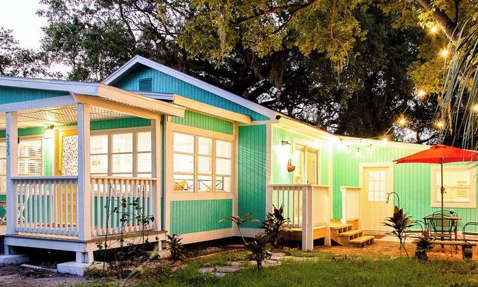 Safety Harbor House | Casa Artista - A Most Enchanting, Relaxing Escape
