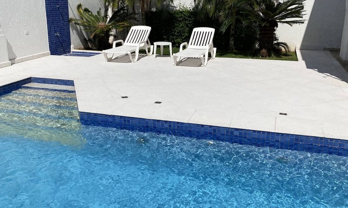 Balneario Praia do Pernambuco House | Casa Arvoredo - Live a unique experience! Swimming pool, barbecue and 4 suites