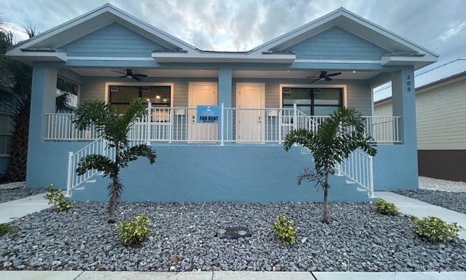 Punta Gorda Cottage | Casa Azul 111
