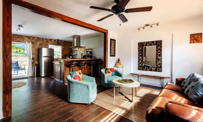 Newtown House | Casa Azul 2Bed/1Bath