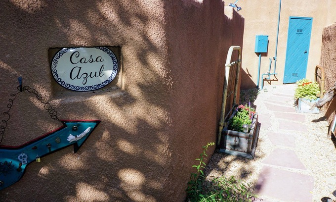 Taos Cottage | Casa Azul/Charming Downtown Casita