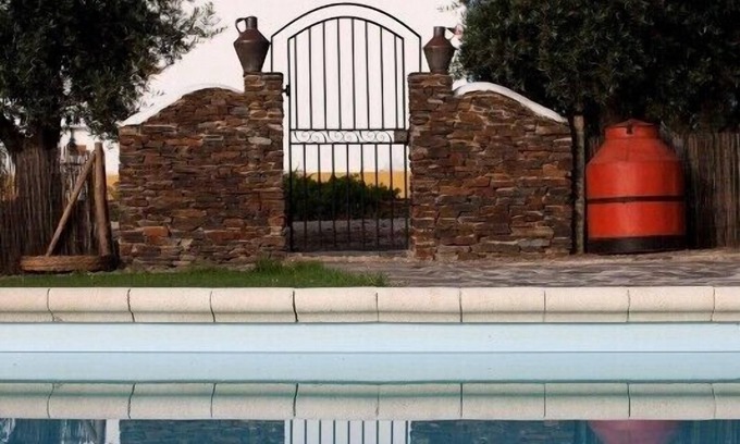 Terena Cottage | Casa AZUL inOrganic farm in Terena - Alentejo, Portugal