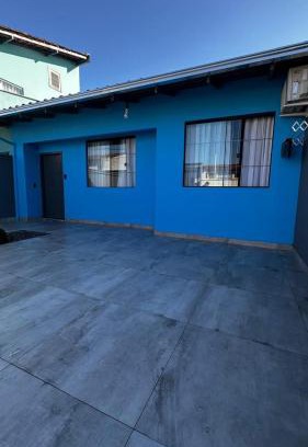 Centro House | Casa Azul, Privativa, Confortável, AR, Wi-Fi