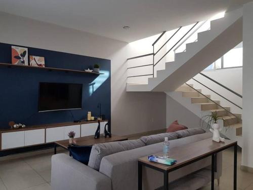 Guadalajara House | CASA Azul Turquesa Excelente Ubicacion Facturamos