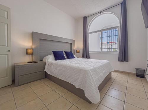 La Paz Apartment | Casa Balandra 2BR home downtown LPZ walk everywhere