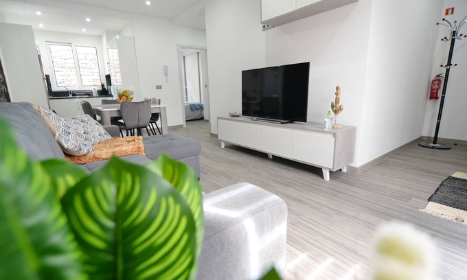 Canical Apartment | Casa Baleia Azul (Blue Whale House)