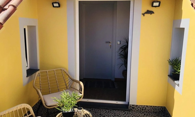 Canical Apartment | Casa Baleia Orca (Orca Whale House)
