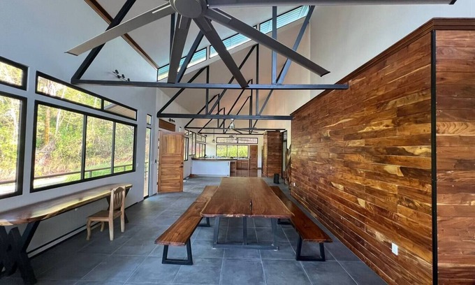 Parrita House | Casa Barco Rainforest House