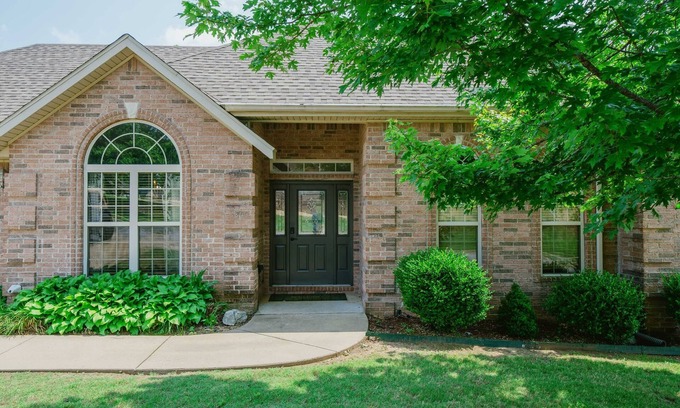 Bentonville House | Casa Belaey at Coler Mountain Bike Preserve