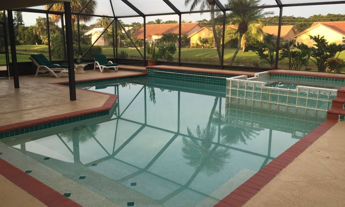 Boynton Beach House | CASA BELLA - HEATED POOL- HOT TUB- POOL TABLE -BBQ-PEACEFUL OASIS- 4 BEDS-