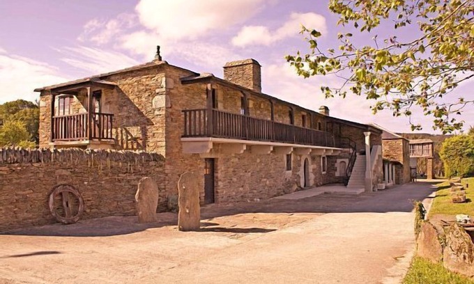 Manon Cottage | Casa Berdeal for 16 people