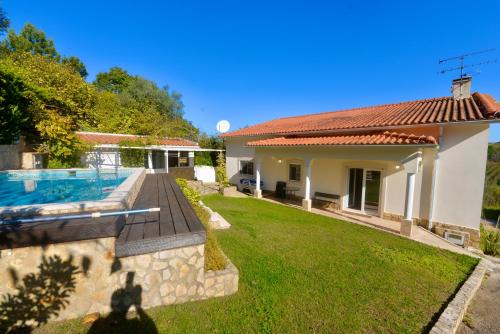 A Dos Francos House | Casa Bianca