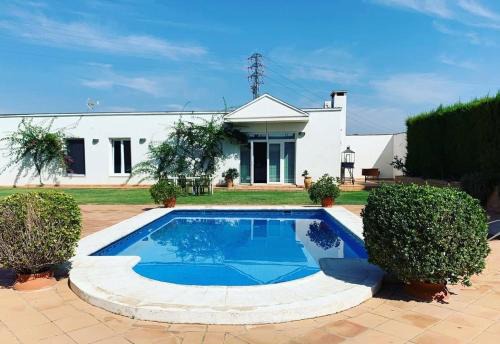 Palma del Rio House | Casa Blanca