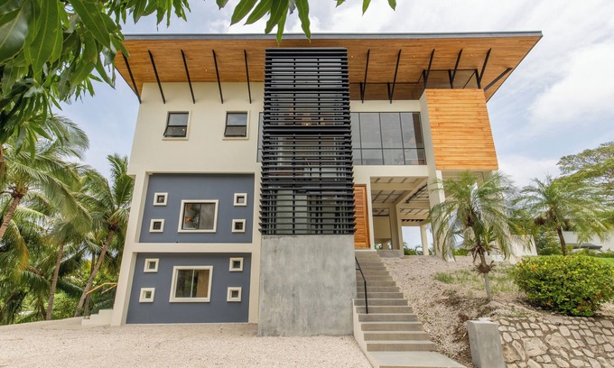 Nosara House | CASA BLUE SOL | HILLSIDE RETREAT & OCEAN VIEWS