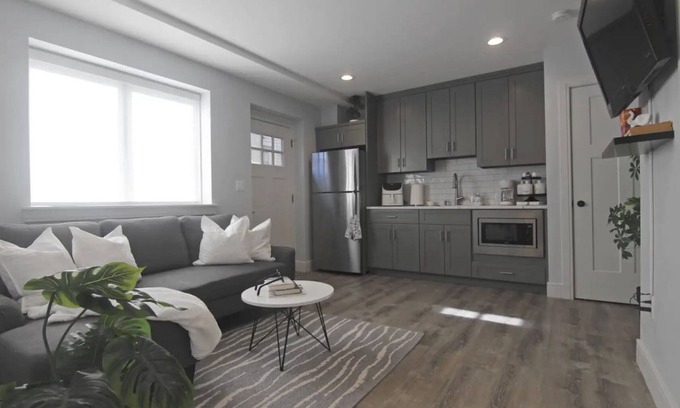 Palisades Park Apartment | Casa Bonita near NYC American Dream MetLife