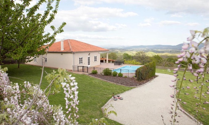 Vilamelle House | Casa Borlas