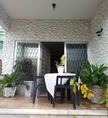 Parque Anchieta House | Casa Bromélia