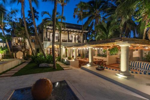 Soliman Bay Villa | Casa Buena Suerte