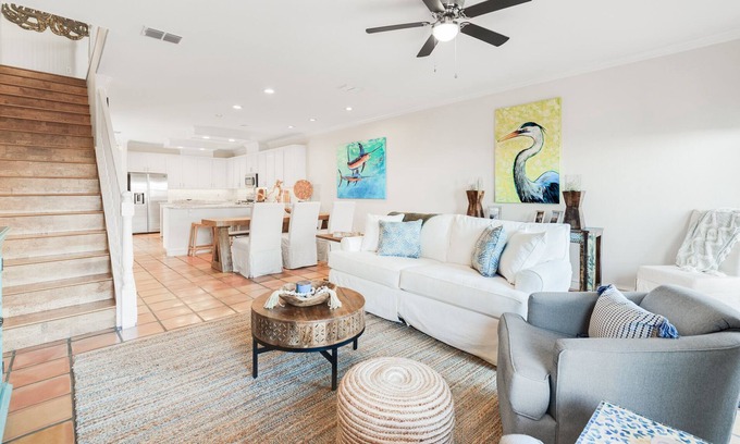 Corpus Christi House | Casa Buenos Dias, great views and canal access from the back deck.