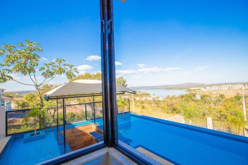 Centro House | Casa c/Piscina de borda infinita e vista p/Lago