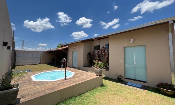 Brotas House | Casa c/quartos separados + churrasqueira ampla.