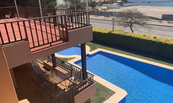 Calabardina Villa | Casa calabardina Luxury Beach House with Private Pool, Terrace & Wi-Fi
