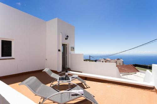 Taibique Apartment | Casa Camila - Charming retreat & terrace, Hierro