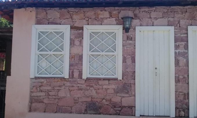 Igatu House | Casa Caminho de Pedras