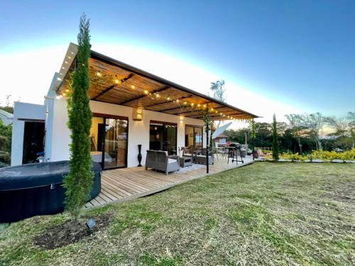 El Carmen de Viboral Villa | Casa campestre descanso relajación jacuzzi BBQ amplias zonas verdes