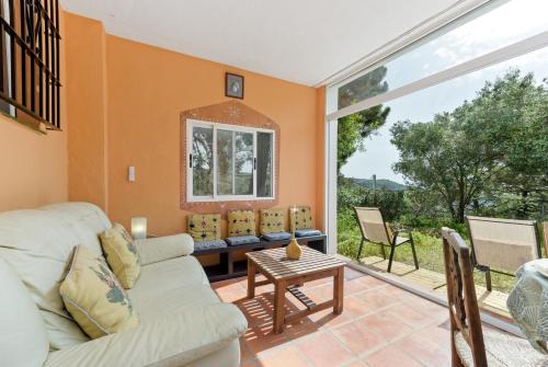 Estepona Ski Chalet | Casa Campo Mirador Estepona