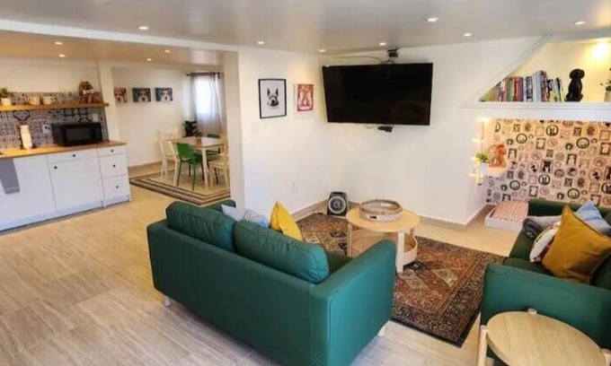 Ensenada House | Casa Canes - Beachfront Doggy Living!