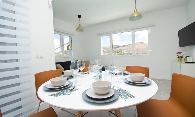 Uga House | Casa Carann - By AZ Rentals