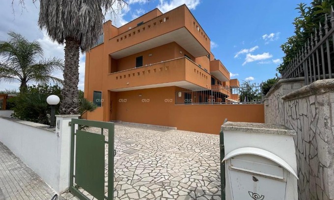 Santa Maria al Bagno Apartment | Casa Carine